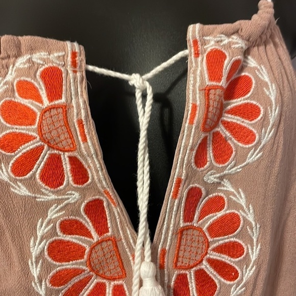 Lulus Barcelona Beauty Blush Pink Tan Embroidered Romper size S - Picture 11 of 17